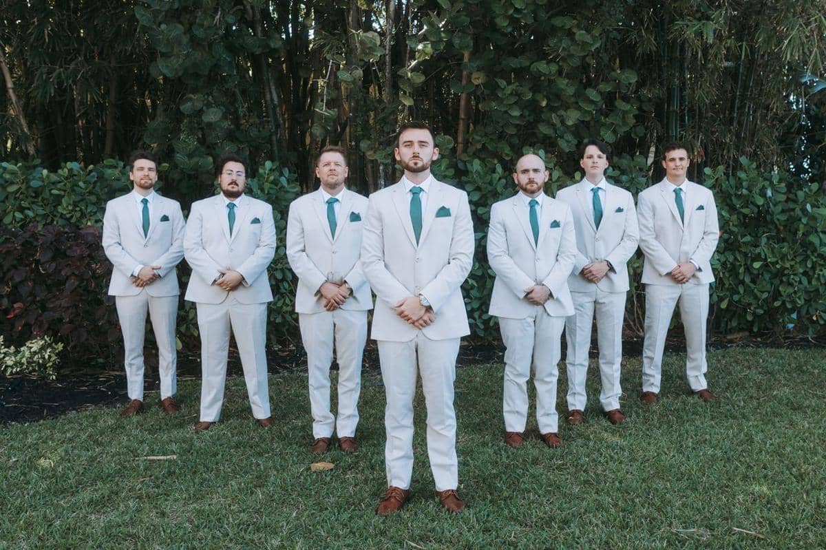 ilustrasi pengertian groomsmen