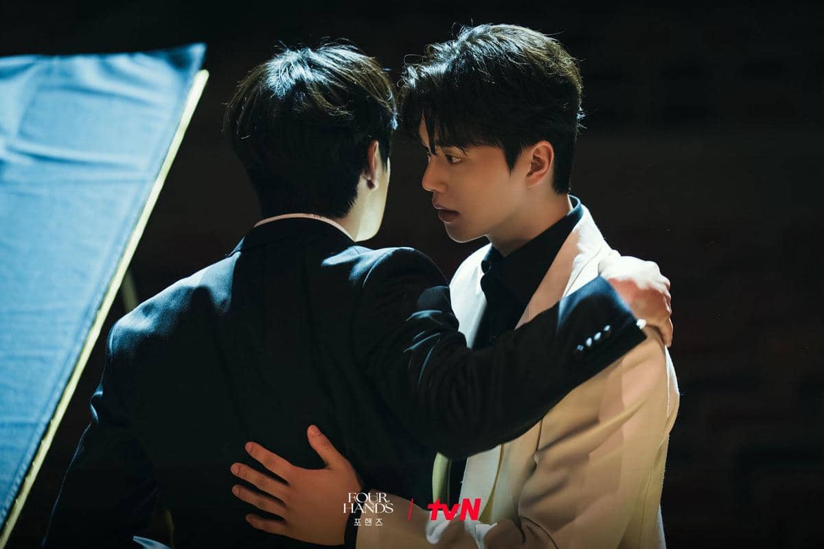 Lee Jun Young dan Song Kang di Four Hands, Two Sonatas