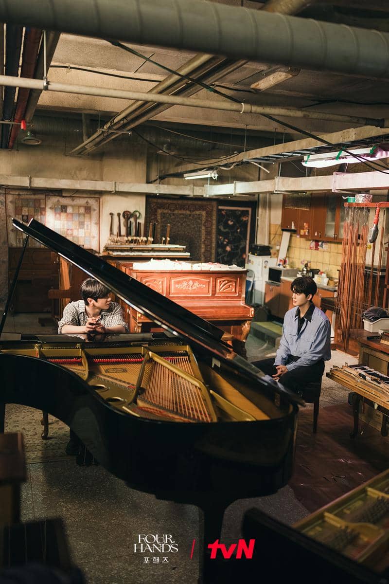 Lee Jun Young dan Song Kang di Four Hands, Two Sonatas