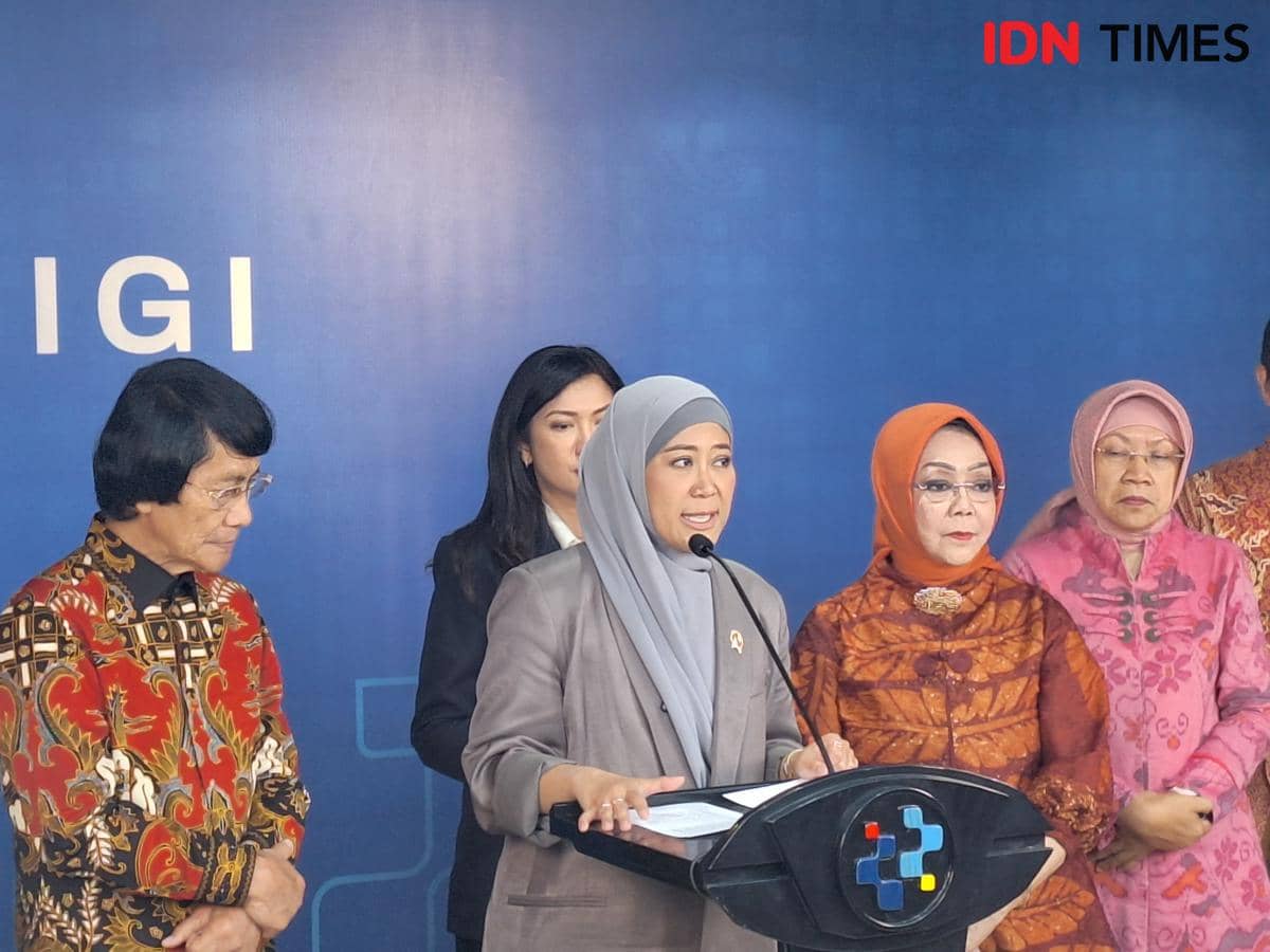 Suasana konferensi pers Kementerian Komunikasi dan Digital terkait PP Tunas pada Rabu, 7 Oktober 2026.