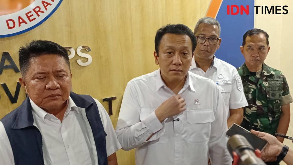 Gubernur Sumsel bersama wakil menteri Lingkungan Hidup (LH) Hendropriyono (IDN Times/Rangga Erfizal)