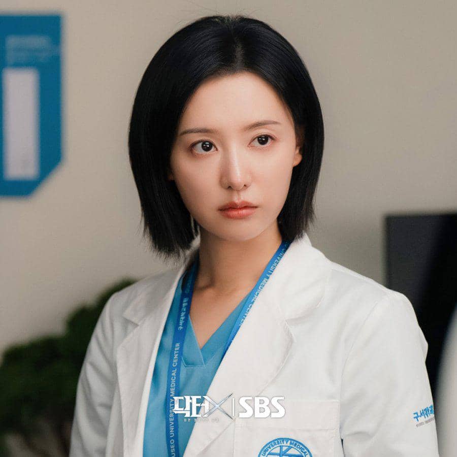 still cut drama Korea Doctor X: Mafia in White