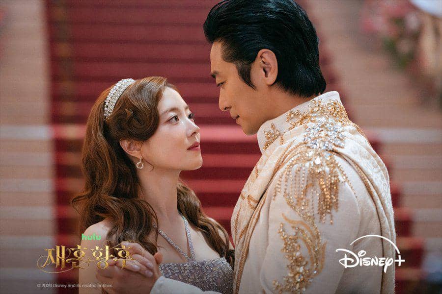Potongan adegan promosi serial The Remarried Empress dari Disney+ dalam materi still cut resmi serial tersebut.