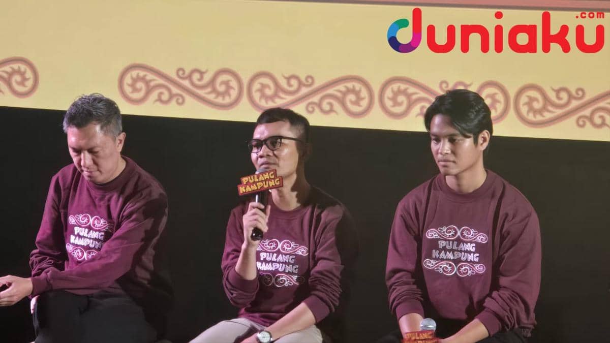 Bene Dion berbicara mengenai film Pulang Kampung dalam sebuah sesi wawancara terkait proyek film tersebut.