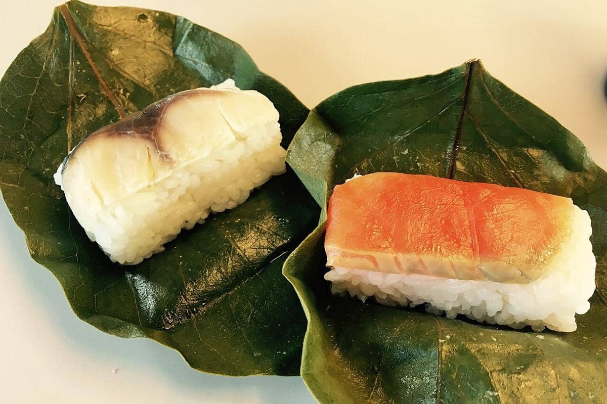 ilustrasi kakinoha-zushi