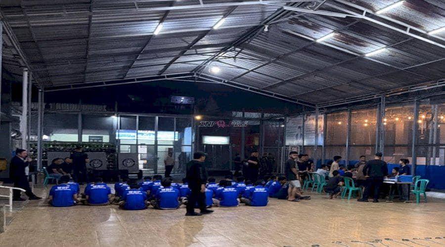 Ditjenpas memindahkan 313 warga binaan berisiko tinggi, termasuk 115 dari Rutan Depok, ke Nusakambangan.