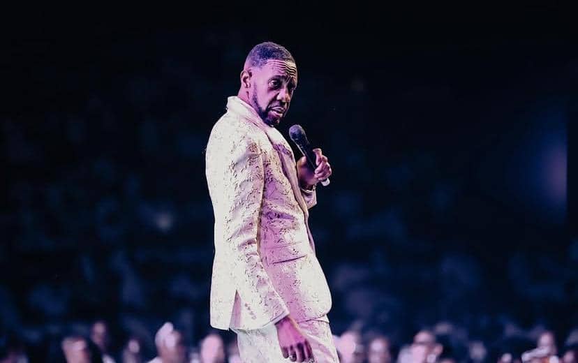 Potret Freddie Jackson dalam unggahan akun Instagram @mrfreddiejackson, memperlihatkan wajahnya dari jarak dekat.
