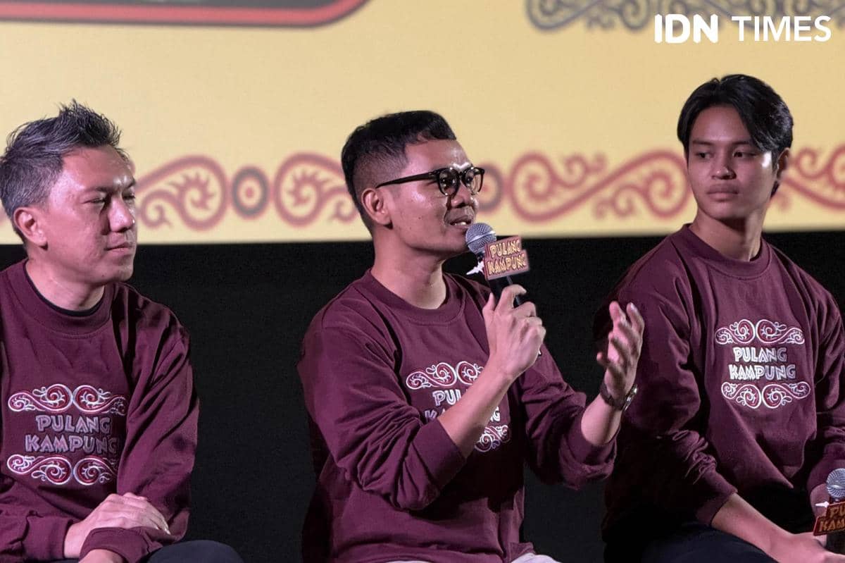 Bene Dion Rajagukguk berbicara dalam konferensi pers peluncuran trailer film Pulang Kampung pada Rabu, 7 Oktober 2026.