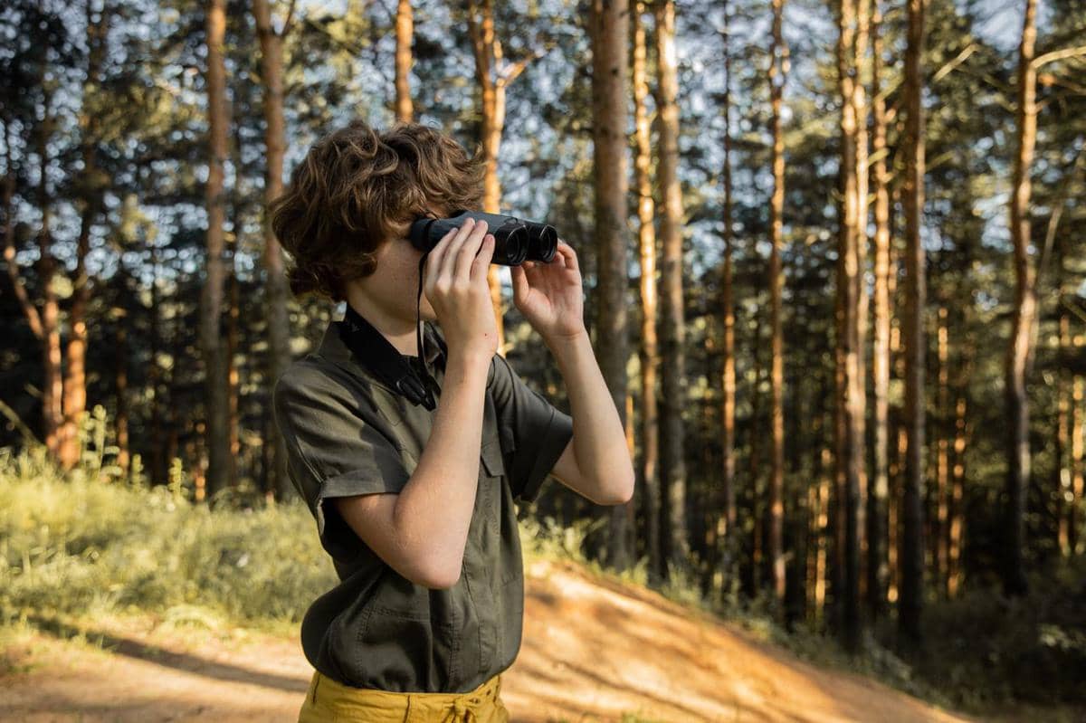 5 Daya Tarik Birdwatching, Tren Liburan sambil Mengamati Burung Liar