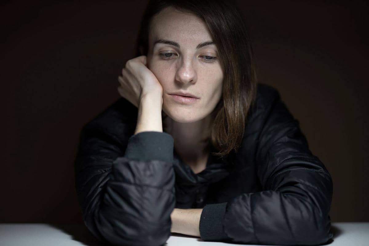 Emotional Numbness: Mengapa Kamu Merasa Hidup Kosong dan Datar?
