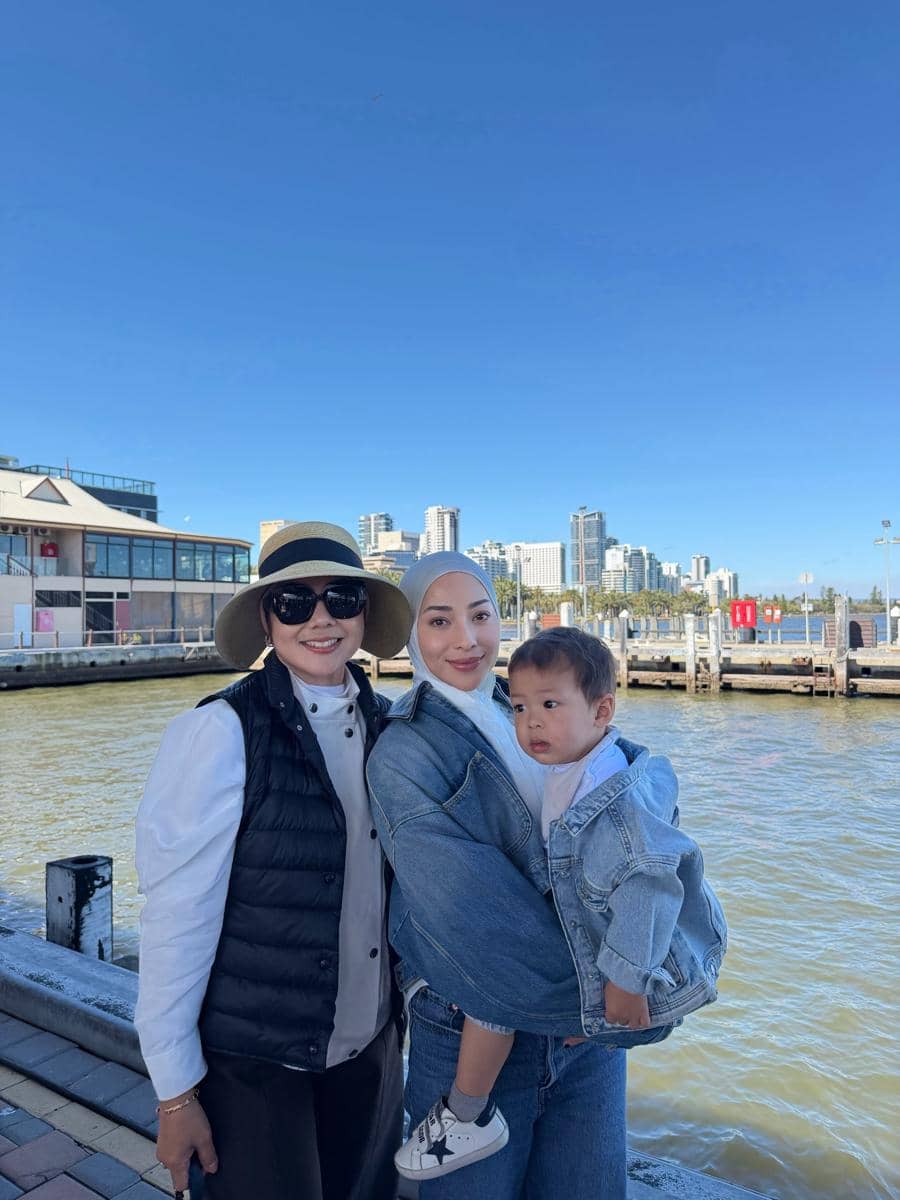 Keluarga Nikita Willy liburan di Perth