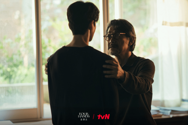 Cuplikan adegan drama Four Hands, Two Sonatas yang tersedia dalam dokumentasi resmi dari saluran tvN.