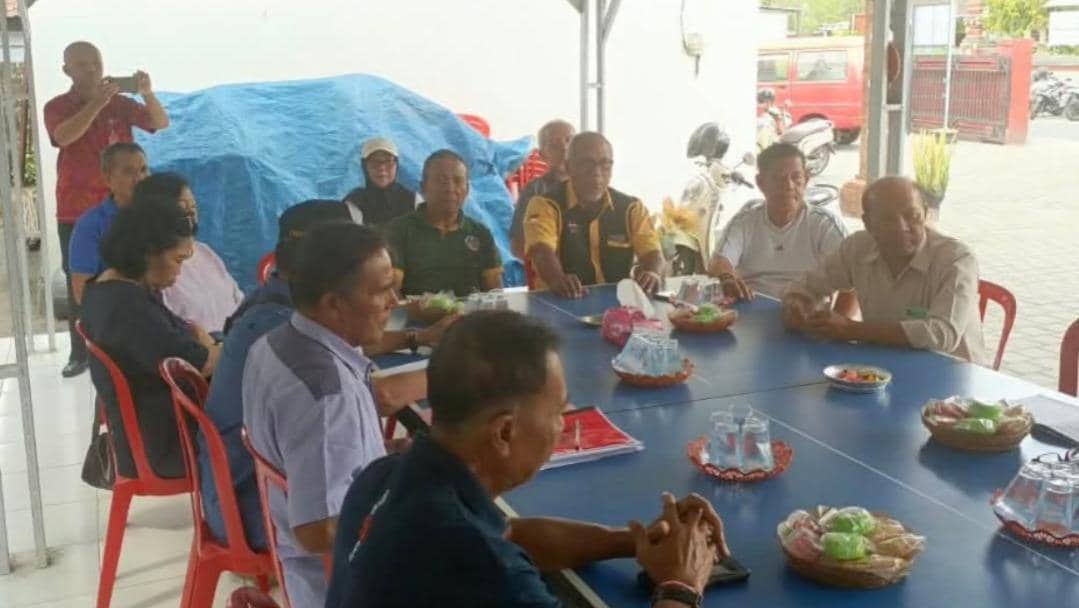 Peserta mengikuti monitoring dan evaluasi organisasi masyarakat serta sosialisasi SIKEDAS di Tabanan.