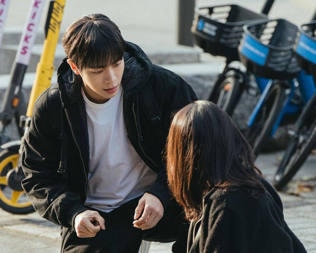 Cuplikan drama Korea Between Steps yang diunggah melalui akun Instagram resmi ENA Drama sebagai materi promosi serial.