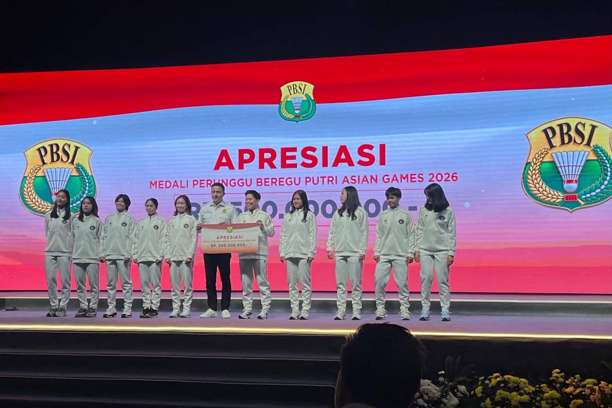 Penyerahan apresiasi dari PBSI untuk tim bulu tangkis Indonesia yang berlaga di Asian Games 2026 Aichi-Nagoya. 