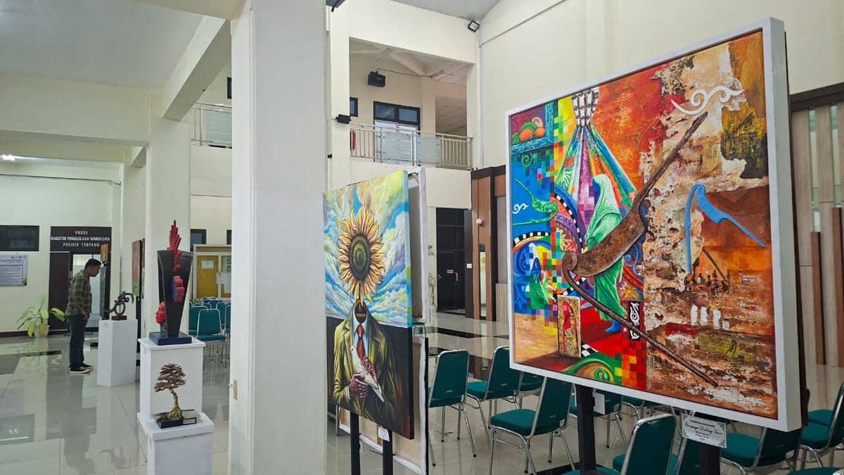 USK Pamerkan Lukisan Karya 14 Seniman Lokal dan Internasional