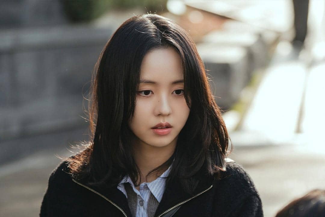 6 Keberanian Yoo Jin Bela Sahabat di Between Steps, Berani Melawan!