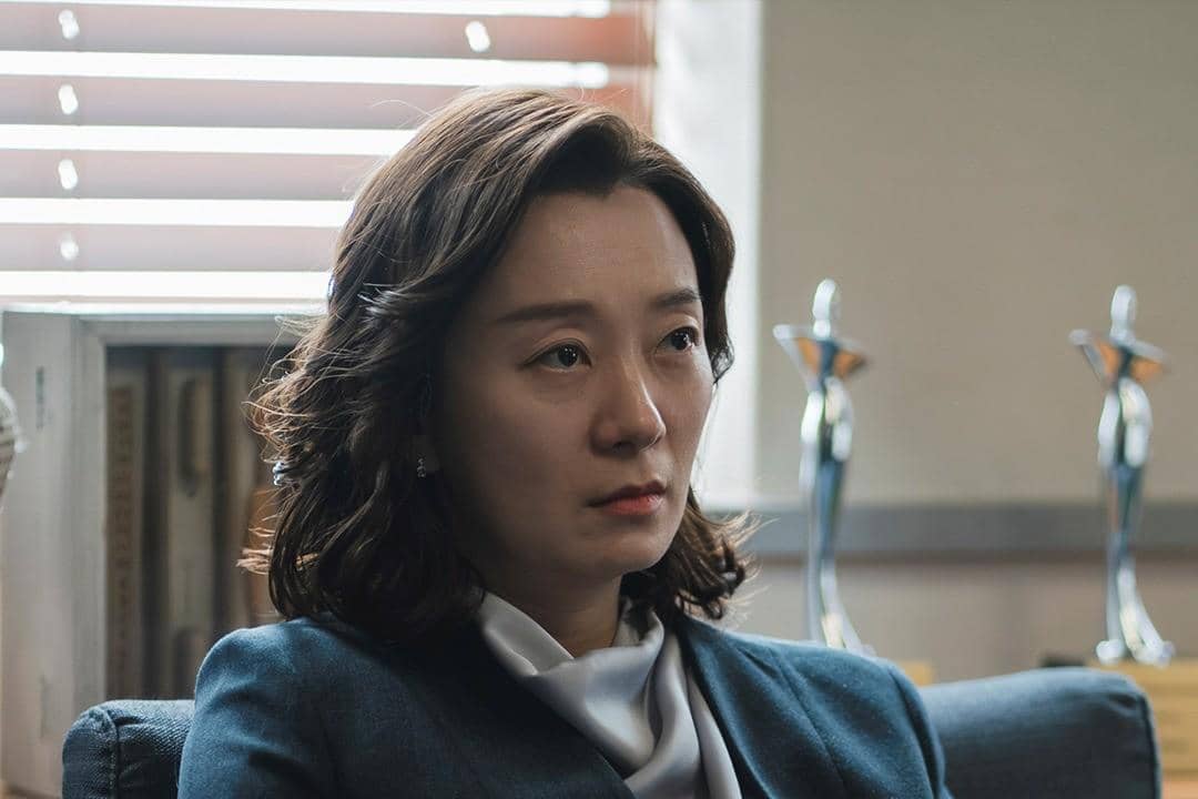 Potongan adegan drama Between Steps yang dibagikan melalui akun Instagram resmi ENA Drama untuk promosi serial.