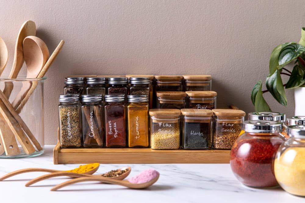 5 Cara Menata Rempah Dapur, Biar Tak Lagi Bongkar Wadah