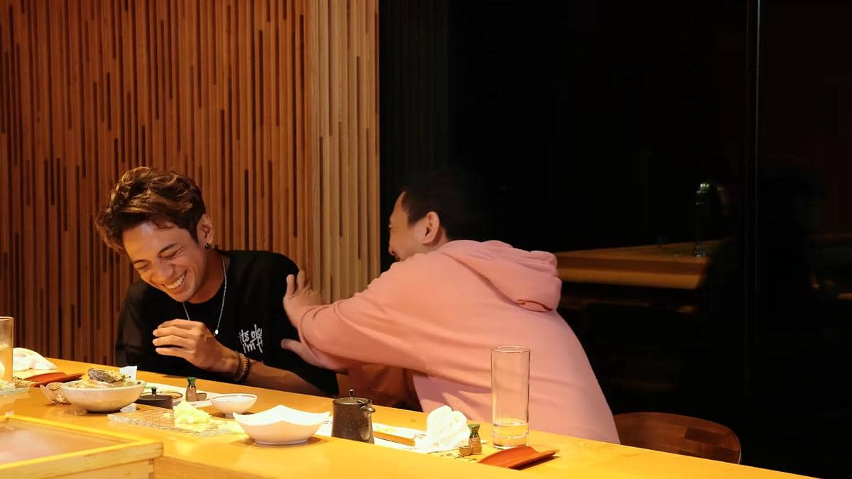 Raditya Dika dan Tepe tampil bersama dalam tayangan dari kanal YouTube milik Raditya Dika, youtube.com/radityadika.