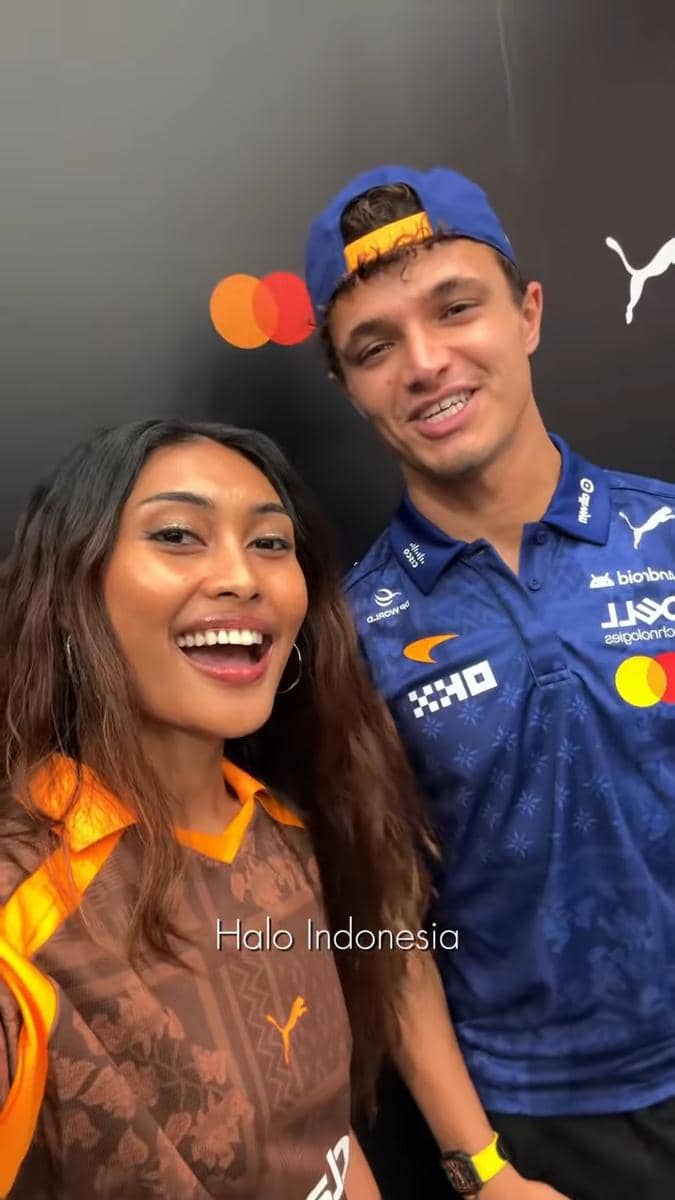Novia Bachmid dan Lando Norris berpose bersama dalam sebuah potret yang dibagikan melalui akun Instagram Novia Bachmid.