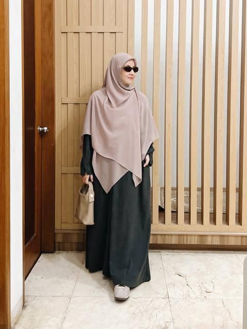 OOTD Dress Hangout ala Natasha Rizky