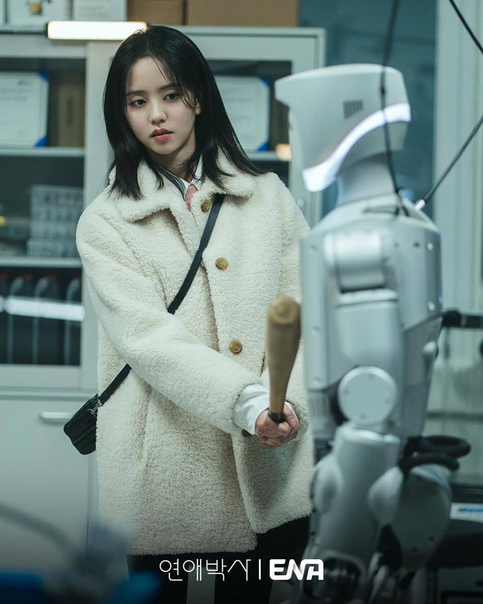 Cuplikan adegan dari drama Between Steps yang dibagikan melalui akun Instagram ENA Drama sebagai materi unggahan.
