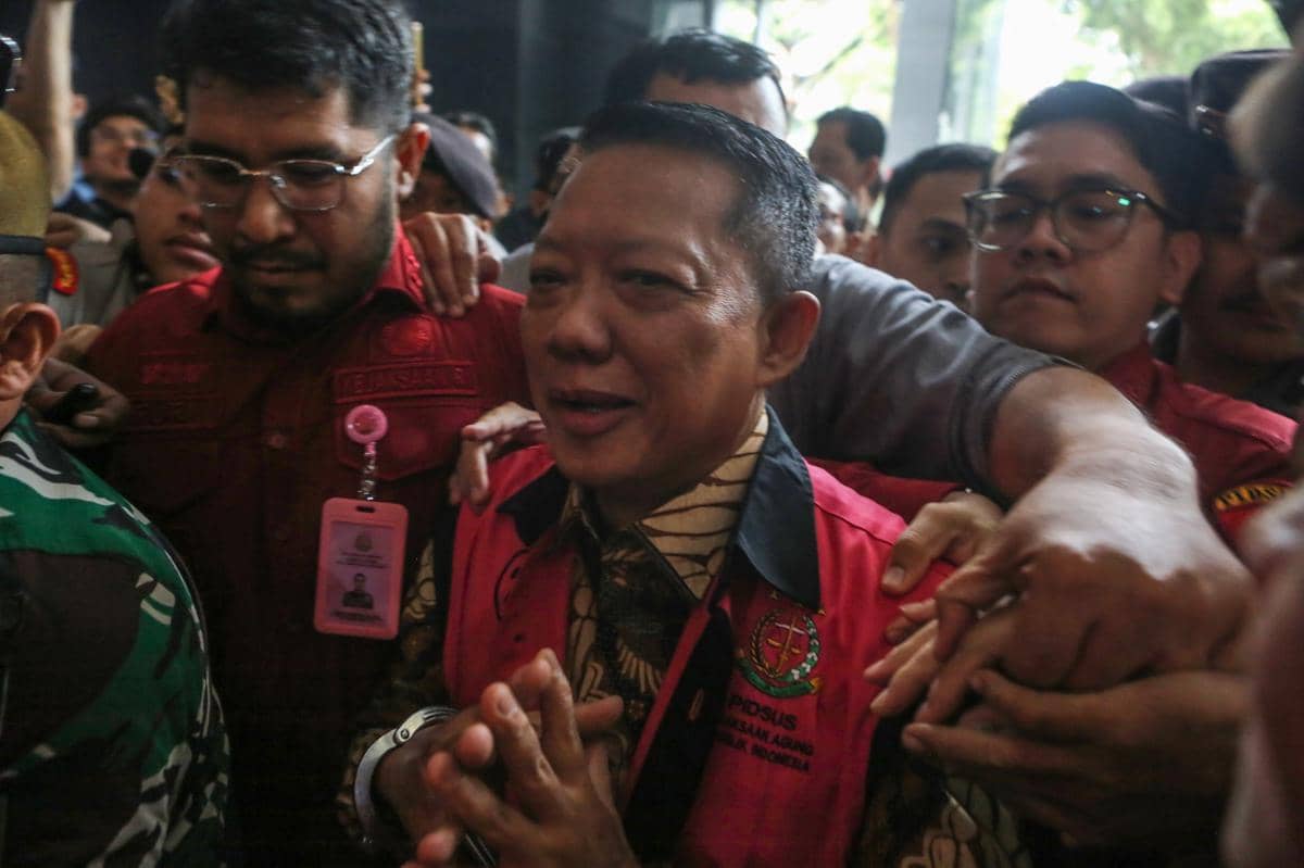 Momen Febrie Adriansyah Sidang Perdana: Sesak dan Dijaga Ketat Aparat