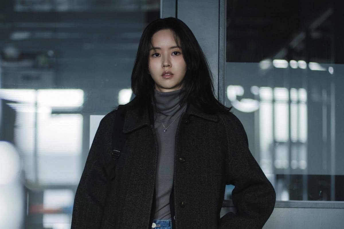 still cuts drama Between Steps