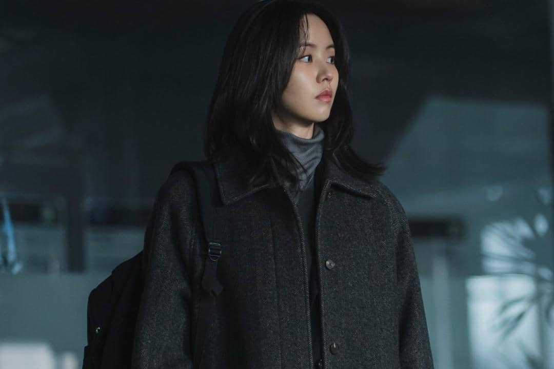 still cuts drama Between Steps