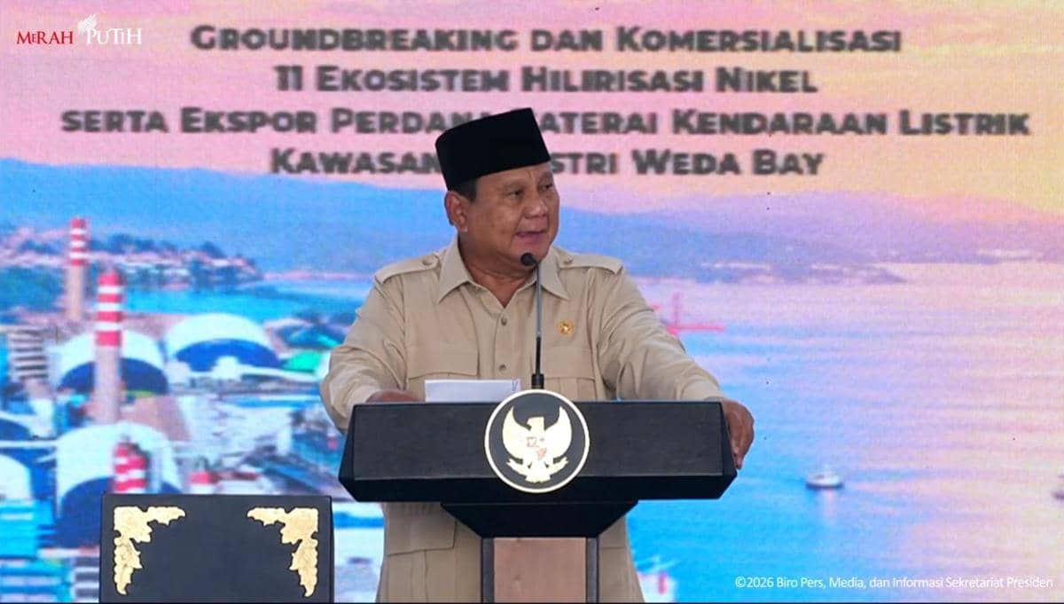 Sherly Tjoanda Dapat Tepuk Tangan Meriah, Prabowo: Pemilu Masih Lama