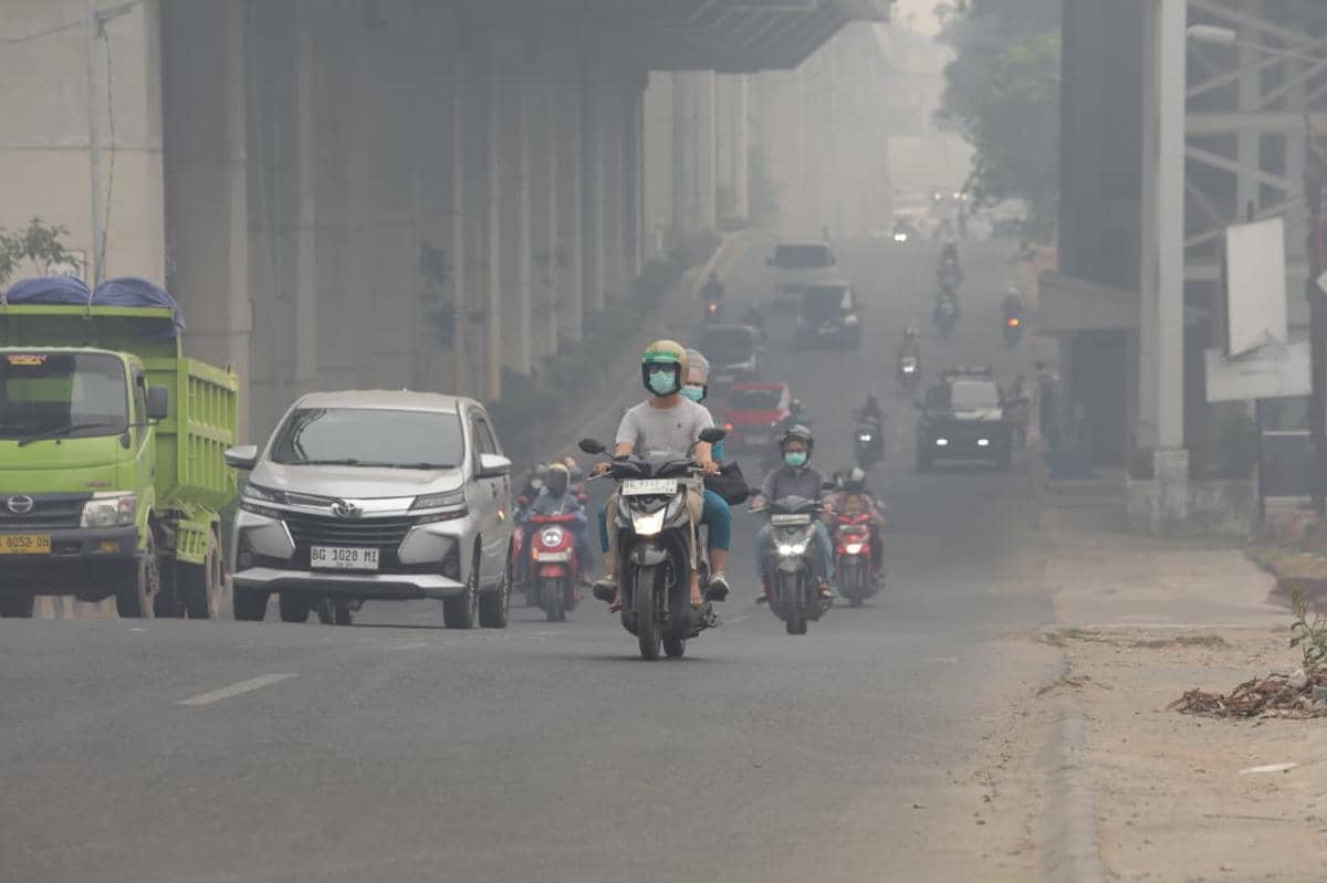 Kabut Asap Selimuti Palembang, Jarak Pandang Cuma 400 Meter