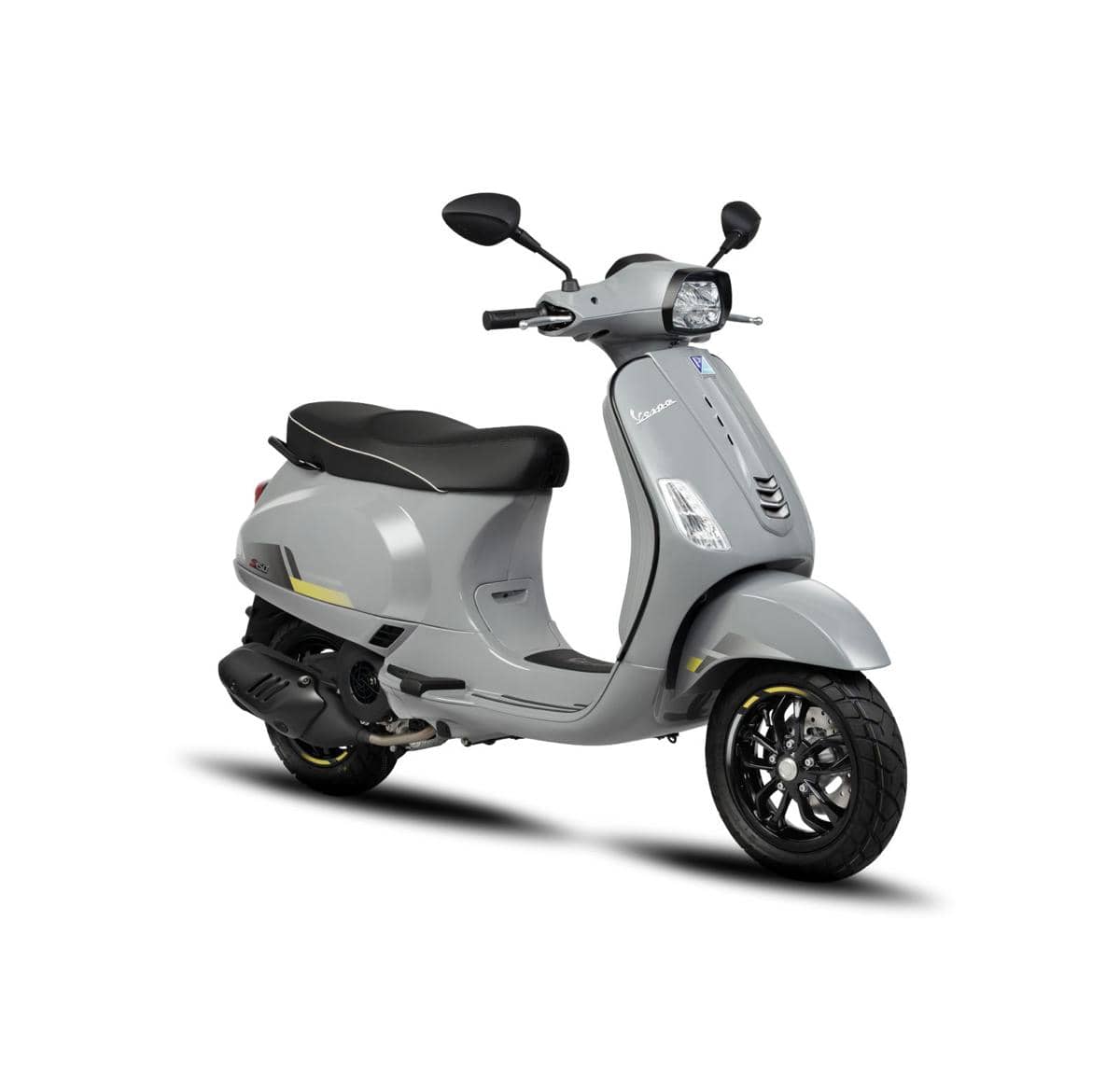 Detail sistem suspensi depan Vespa menggunakan desain double-swinging-arm dengan komponen lengan ayun dan peredam.