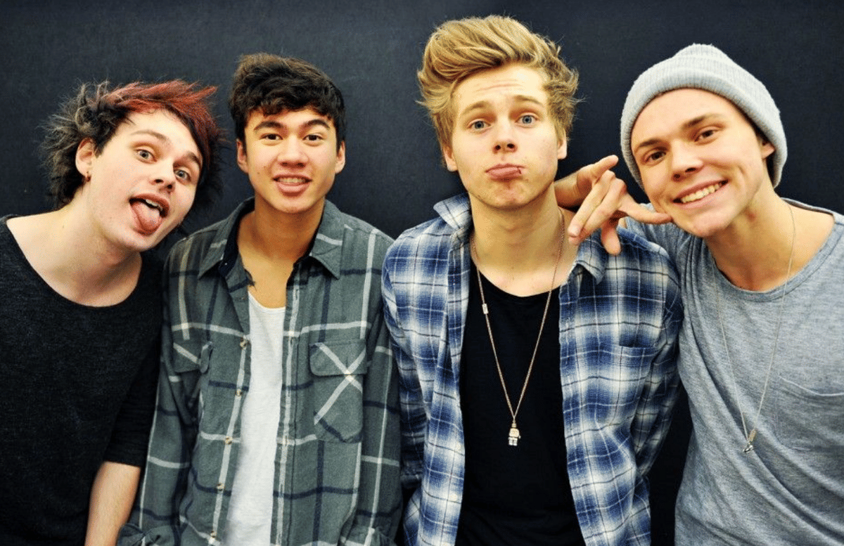 Lirik Lagu She Looks So Perfect - 5 Seconds of Summer dan Maknanya