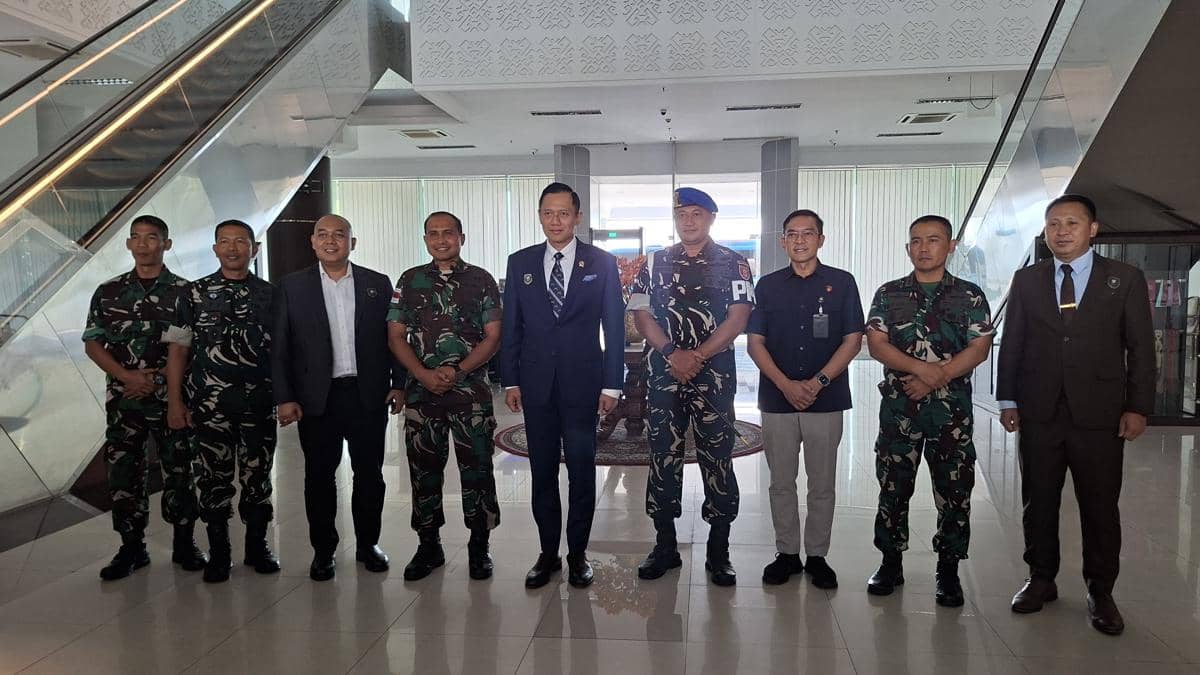 Menko Infra Agus Harimurti Yudhoyono (AHY) melakukan kunjungan kerja ke Balikpapan, Kalimantan Timur, pada Kamis (8/10).