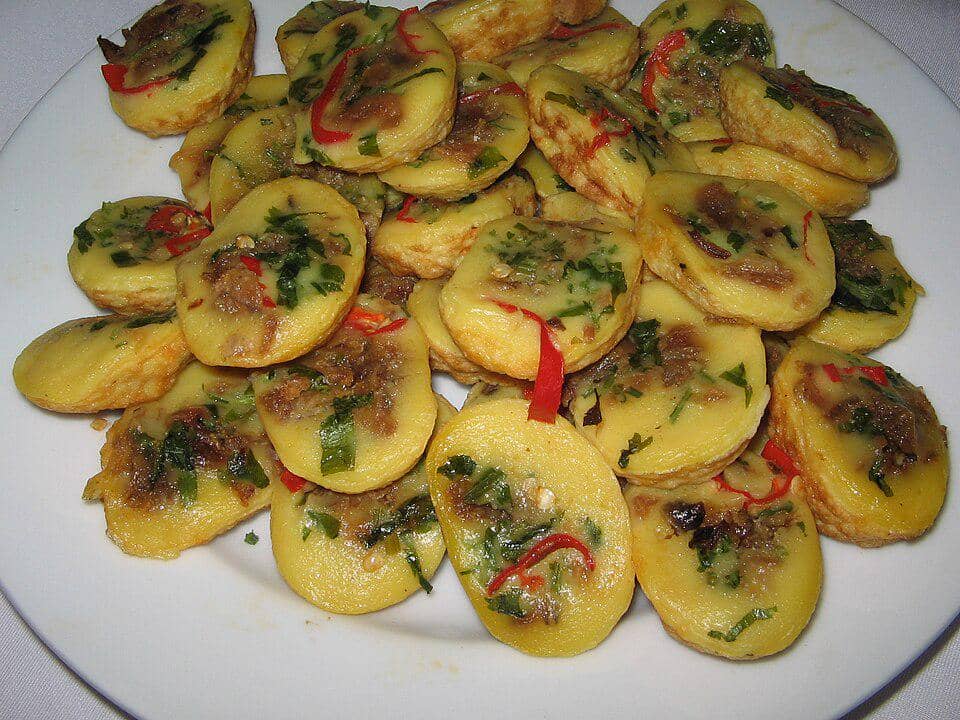 ilustrasi kuih cara berlauk