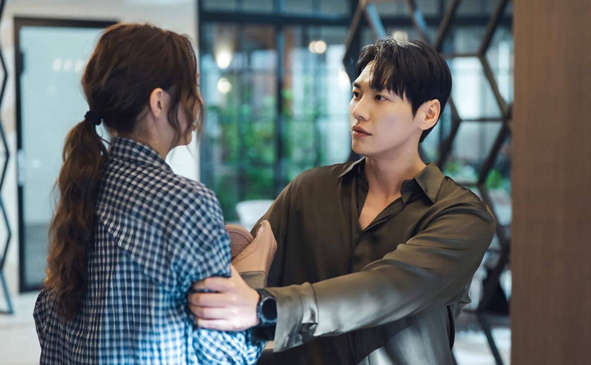 Chae Soo Bin dan Kim Young Kwang di Take Charge of My Heart