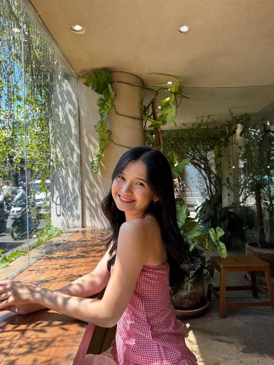 Potret Indah Cahya dari JKT48 dengan keterangan akun Instagram resmi @jkt48indah_ pada unggahan tersebut.