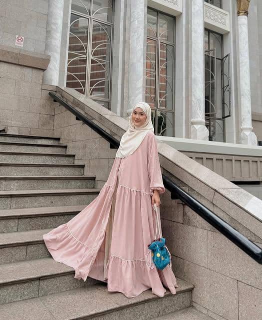 OOTD Pakai Abaya ala Ratu Isyell