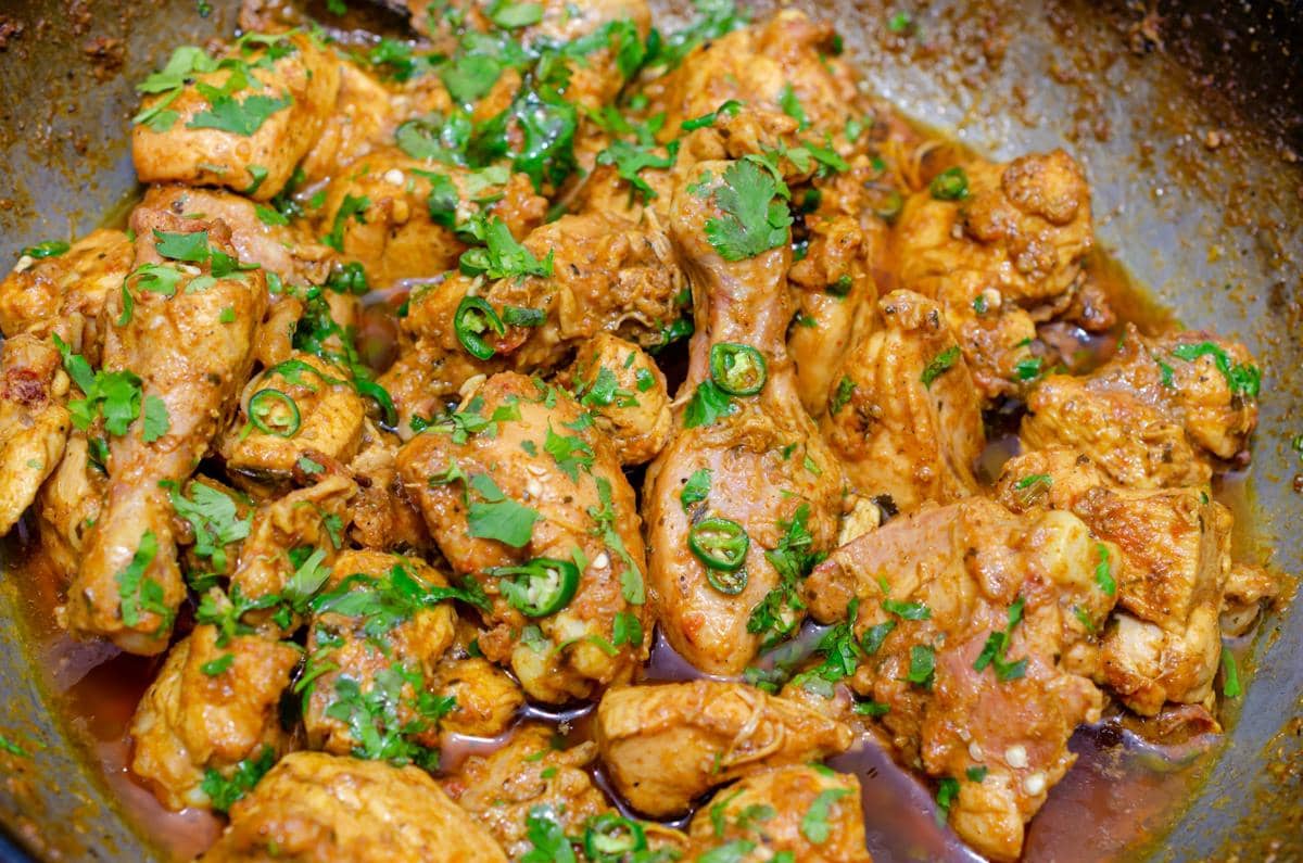ilustrasi olahan braised chicken Mediterania