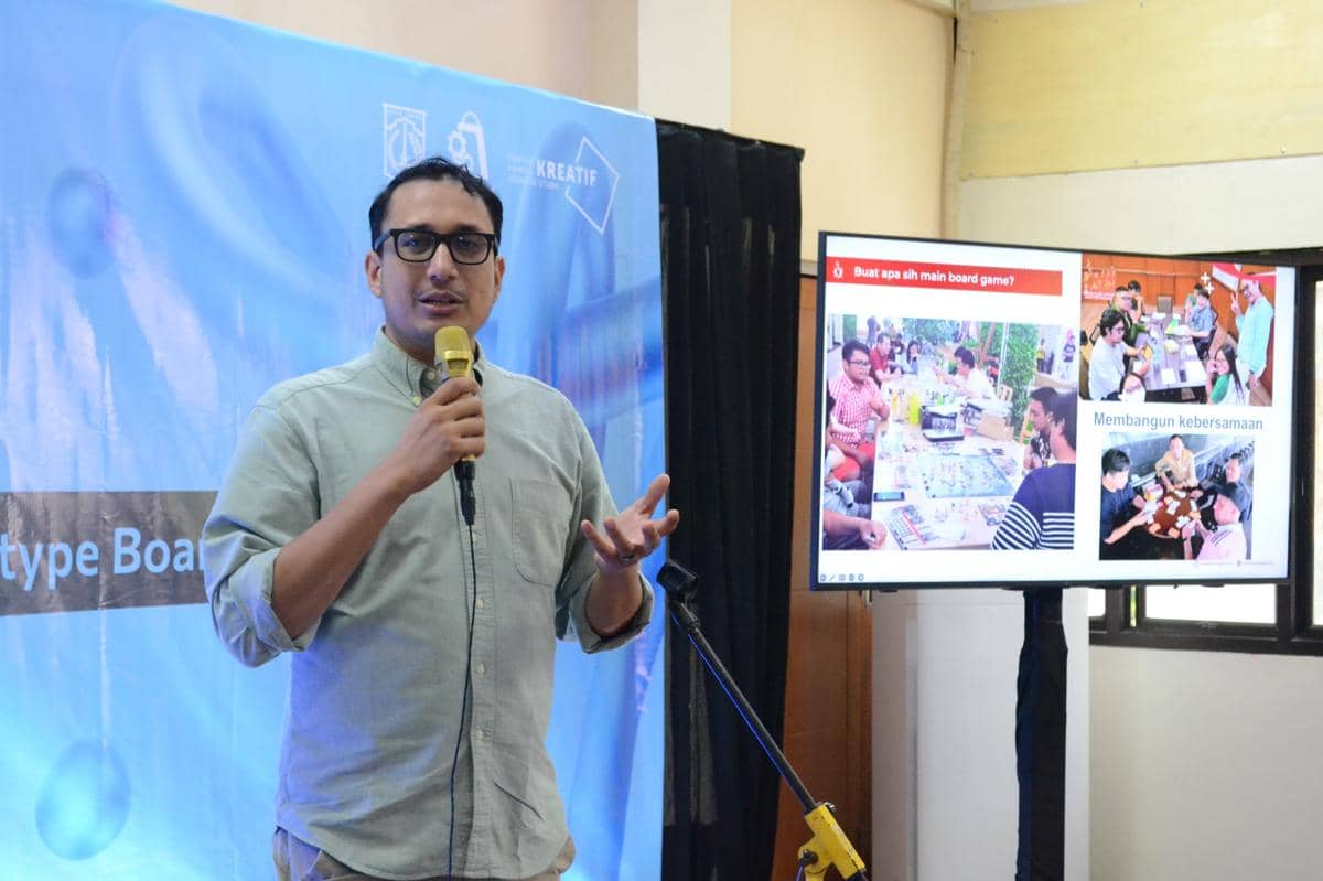 Aktivasi Creative Hub Jakarta Utara: Workshop dan Playtesting Prototype Board Game