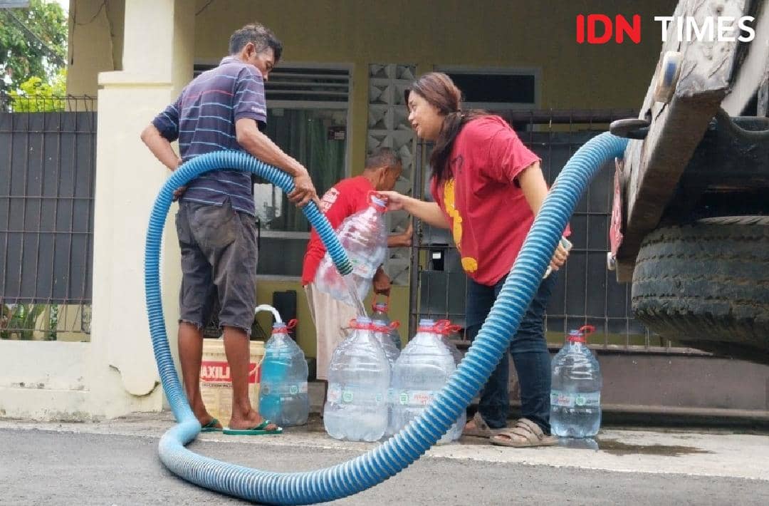 Dampak Kemarau, Warga di Purwokerto Begadang Demi Air Bersih