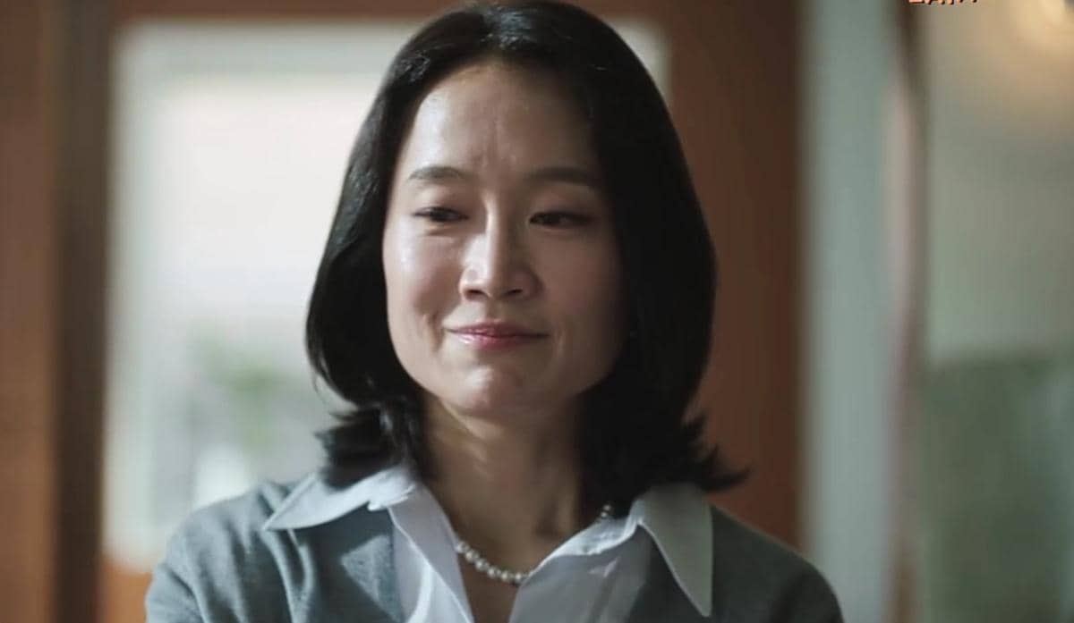 7 Bukti Choi Hwa Young Sosok Ibu Toksik di A Love Other Than Yours