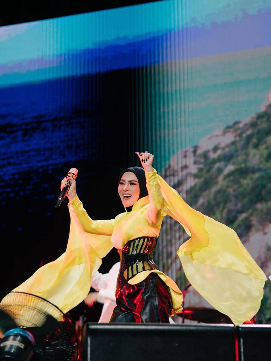 Syahrini di Pestapora