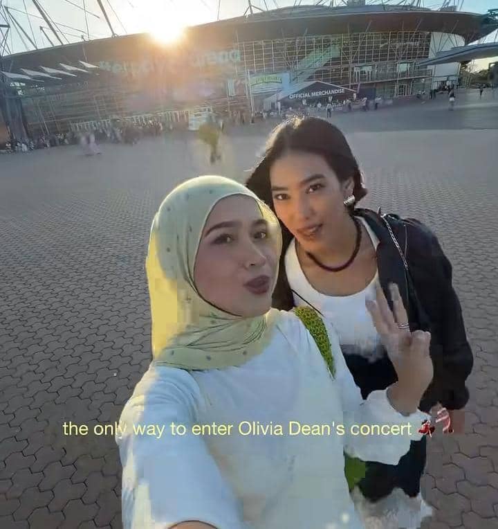 Alika Islamadina nonton konser Olivia Dean di Sydney