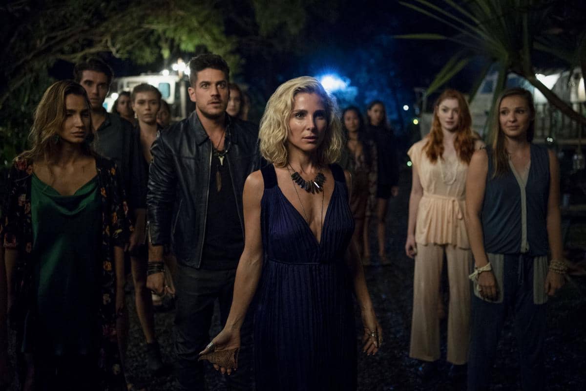 adegan dalam serial Tidelands