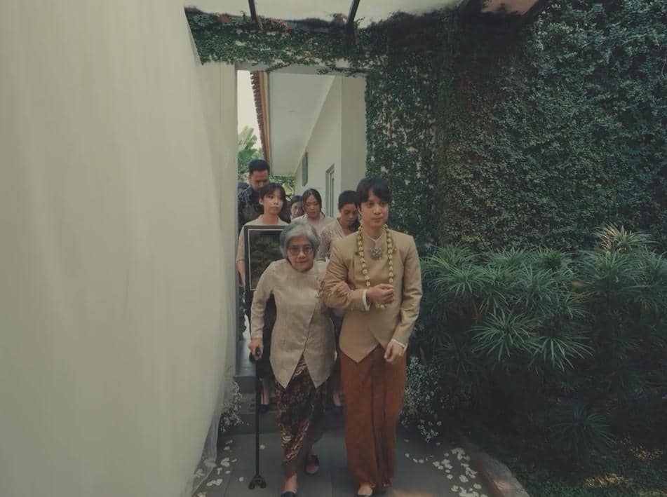 Dikta dan Rachel Florencia dalam momen pernikahan yang dibagikan melalui akun Instagram Dikta.