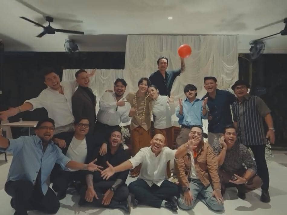 Dikta dan Rachel Florencia tampil bersama dalam momen pernikahan yang dibagikan melalui akun Instagram Dikta.