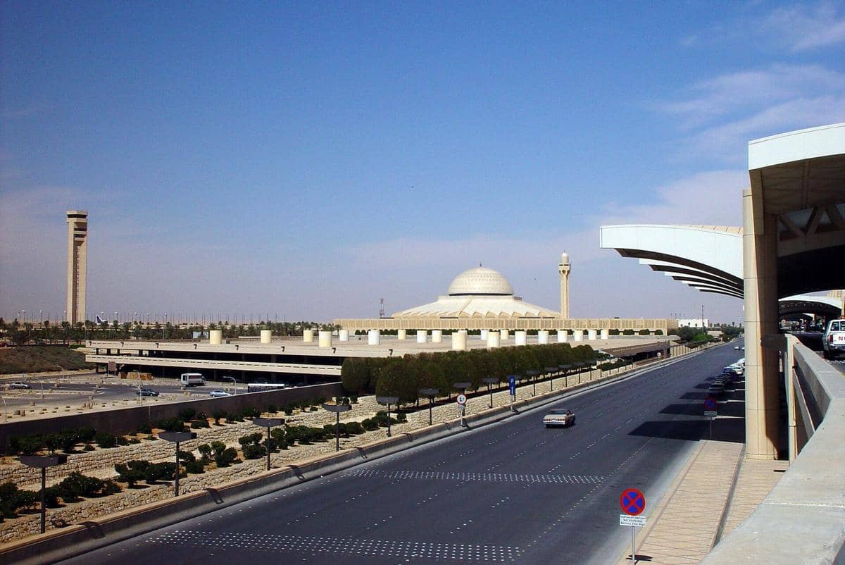 Houthi Gempur Bandara King Khalid Arab Saudi, 3 Orang Tewas