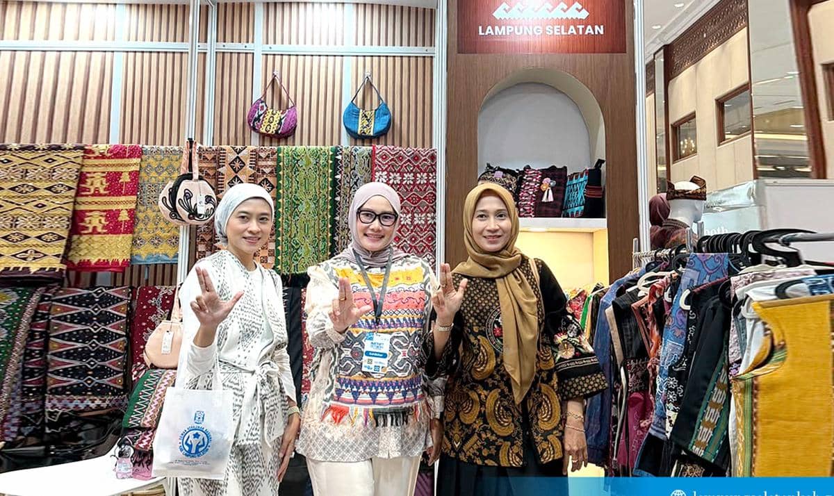 Dekranasda Kabupaten Lampung Selatan bersama Dinas Perdagangan dan Perindustrian berpartisipasi Inacraft 2026 di Jakarta International Convention Center (JICC), Jakarta 7-11 Oktober 2026. (Dok. Pemkab Lamsel).